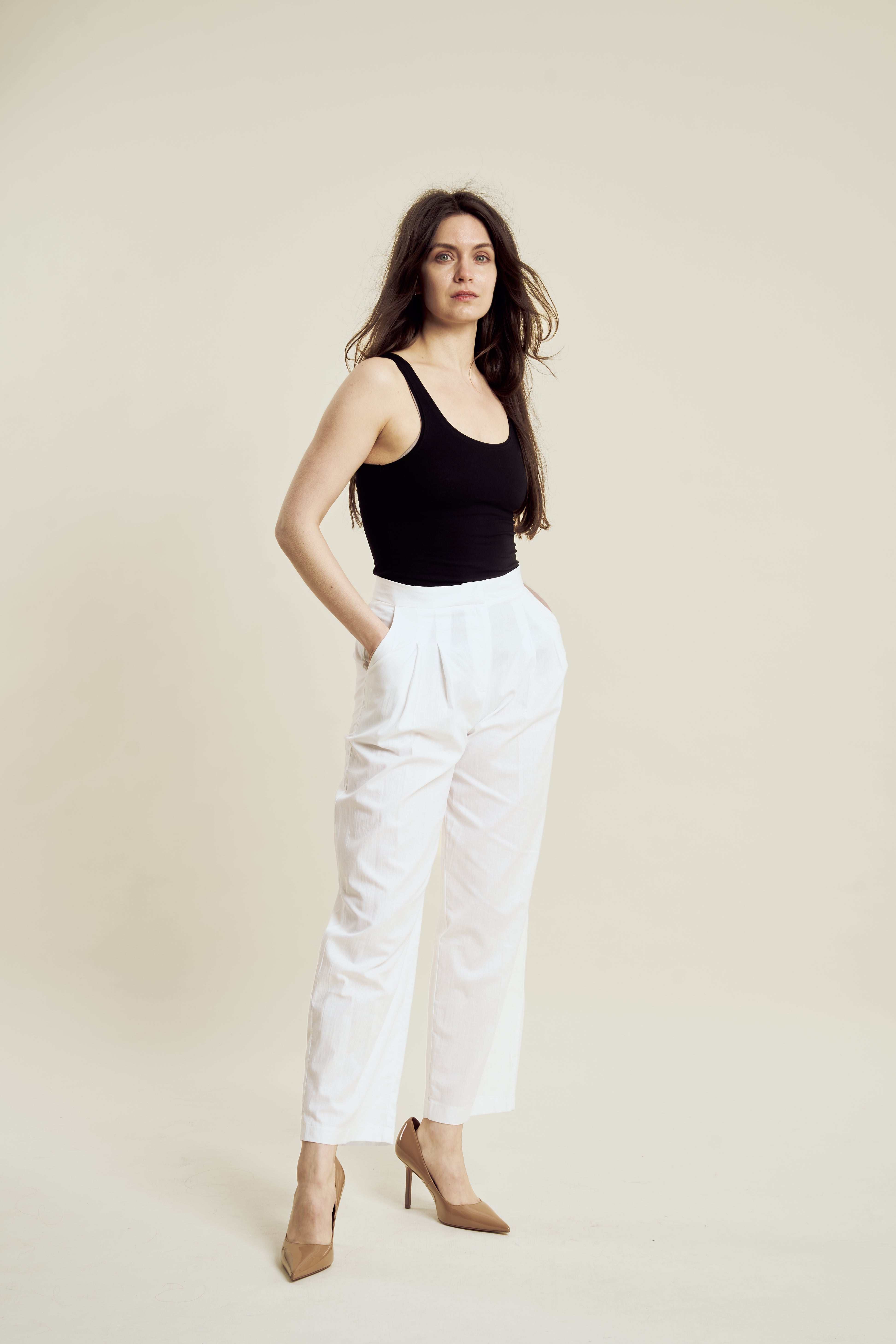 STRAIGHT LEG CUT TROUSERS CLASSIC